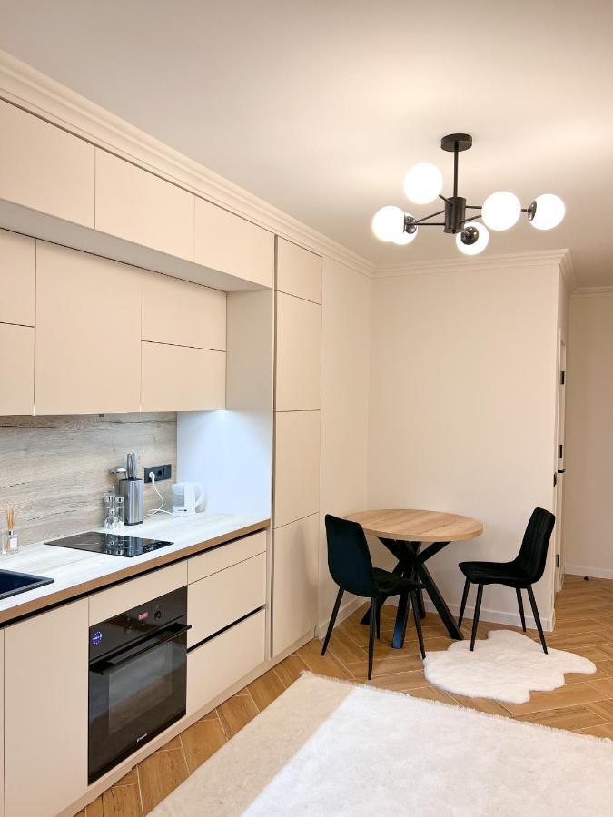 Renthouse Apartments Neoclassic Chişinǎu Buitenkant foto