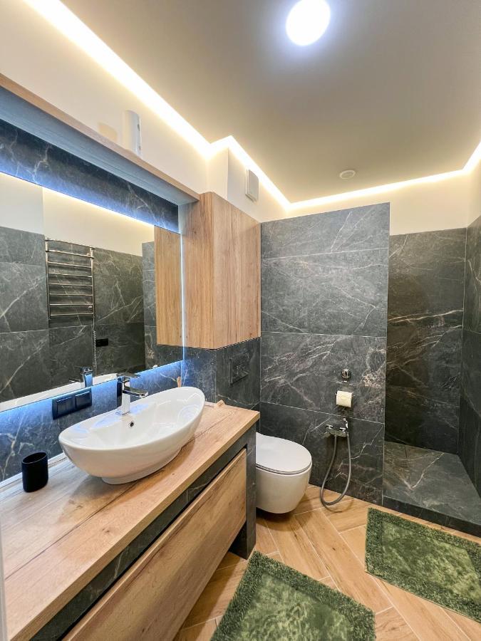 Renthouse Apartments Neoclassic Chişinǎu Buitenkant foto