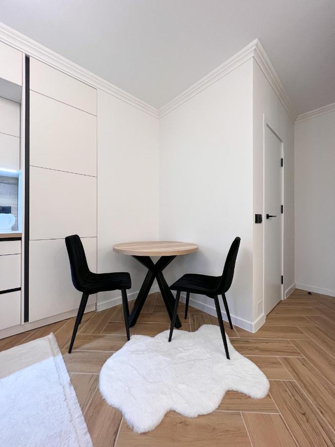 Renthouse Apartments Neoclassic Chişinǎu Buitenkant foto